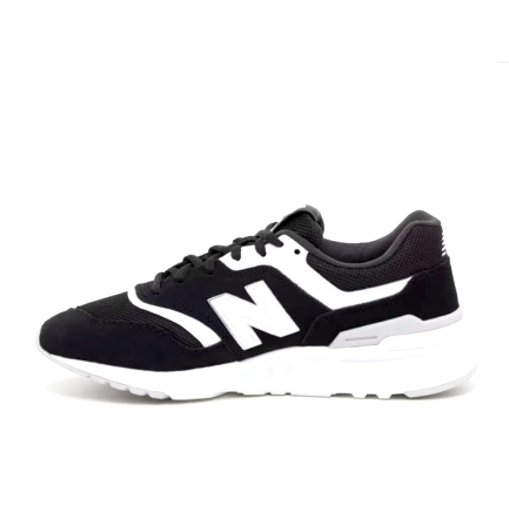 New Balance 997H sneakers black/white, size 8.5(women’s) size 7(men’s)